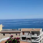 Brezza Marina & L'oasi Blu Appartement *