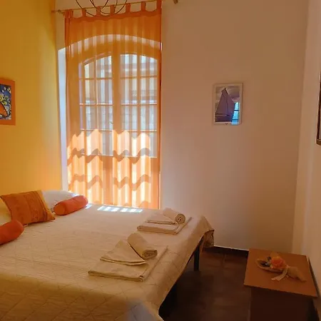 Brezza Marina & L'oasi Blu דירה *